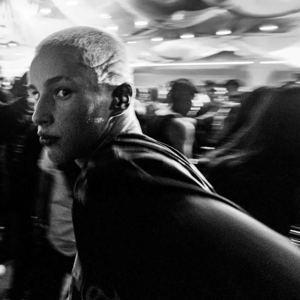 ICEY.. by Fred again.. And BIA cover