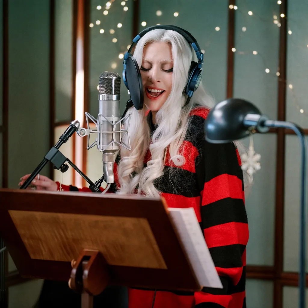 Santa Claus Is Coming To Town by Lady Gaga cover