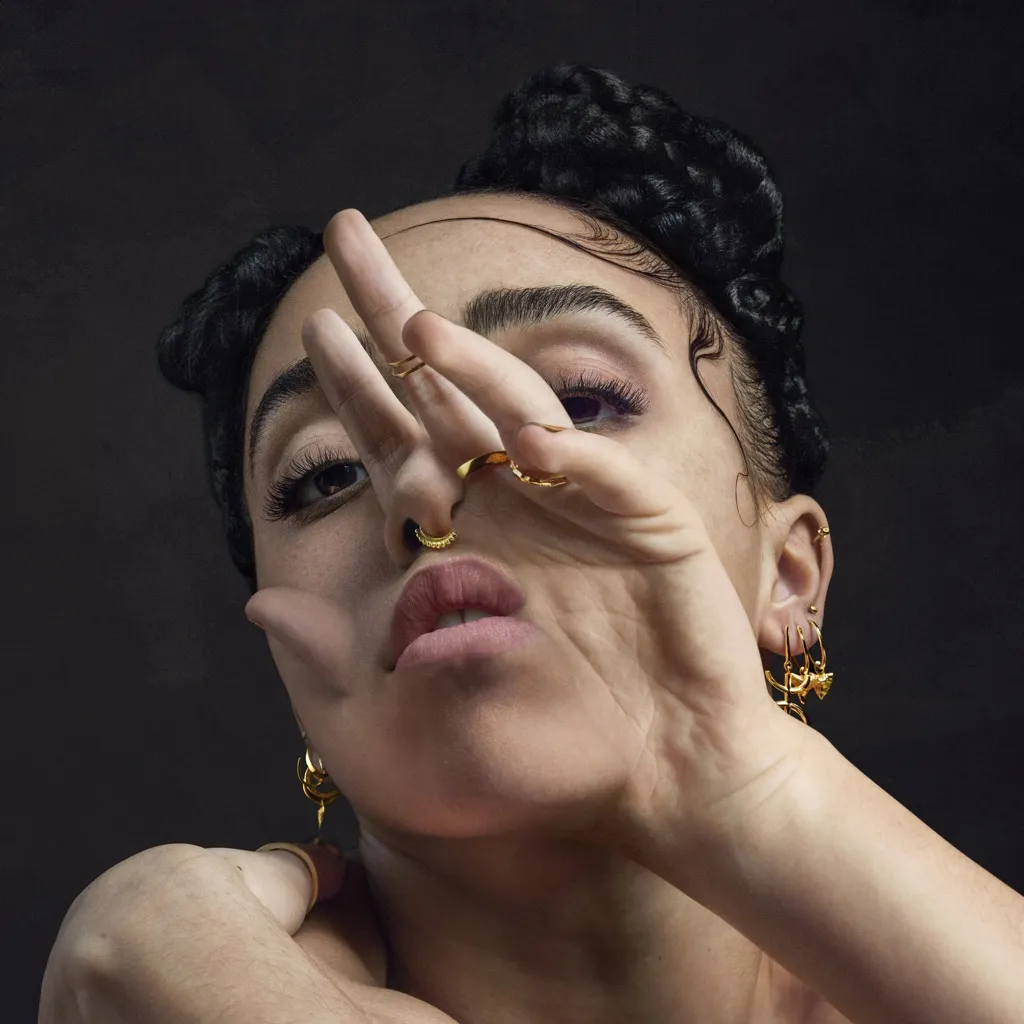 M3LL155X EP by FKA Twigs cover